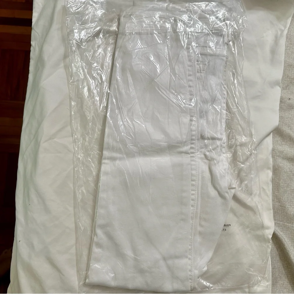 Judy Blue Crisp White Jeans - Picture 4 of 5